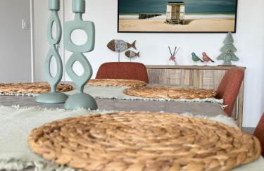 2 Ch Appt 63m² 4/6P. + piscine 4 mn plage & centre - Foto 2