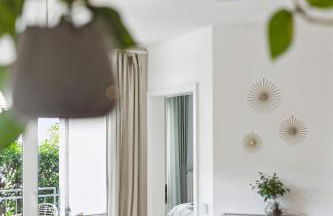 Barrierefrei - Privatparkplatz - zentral im Grünen - Foto 17