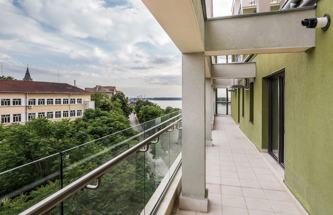 Sunset over Danube - Photo 18