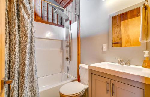 Stratton Shuttle Access! Vermont Mountain Hideaway - Foto 23