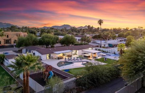 Sportscourt Pool Hot Tub Game Room Playground - Foto 59