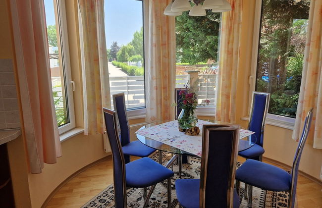 Sunshine Beach House directly at the lake - Foto 5