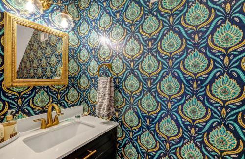 Gallery 1897 - Photo 27