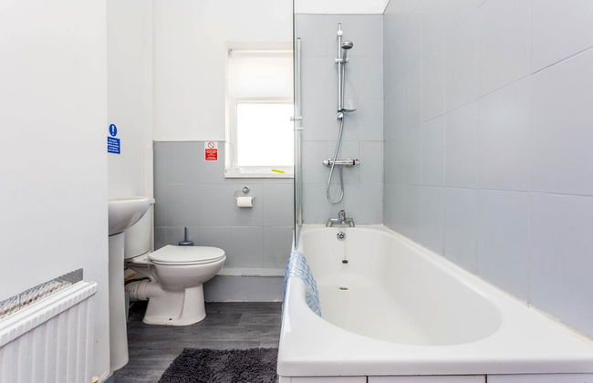 Host Stay Bambro Apartment - Photo 11