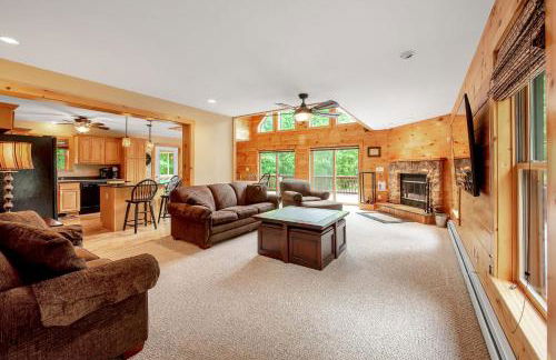 Massive Log Chalet with Hot Tub - Foto 42