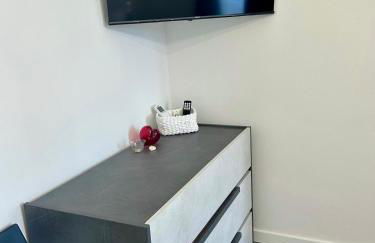 De Mio's Apartment - Photo 30