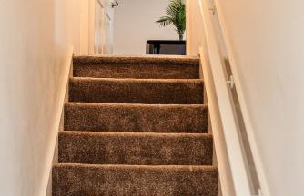 2 Bedroom Apartment Denton, suitable for professionals needing a peaceful work environment - Foto 2