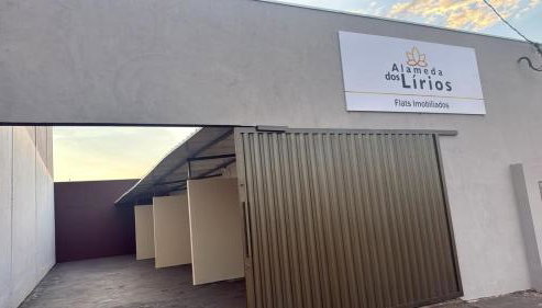 Espaço completo com garagem, estrutura e móveis novos! - Foto 4