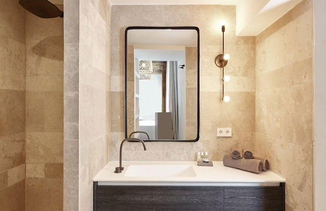 Hillside Villa With Sea-views - Photo 23