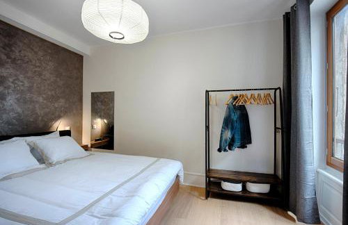 Les Graveurs - Centre Bourgoin - Parking Gratuit - Foto 16