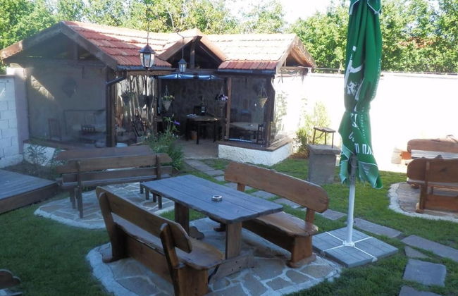 Immaculate Studio Apartment in Aleksandrovo - Photo 12