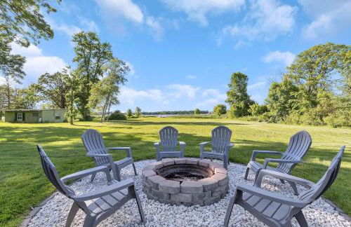 Lake Front Home with Pool and Stunning Views - Foto 17