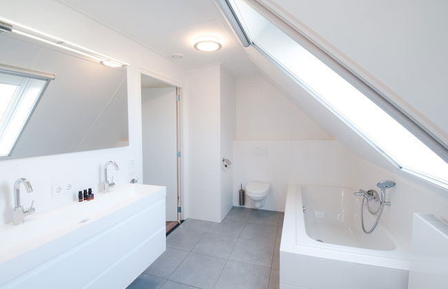 Villa Oesterdam Sleeps 12 Persons - Foto 6