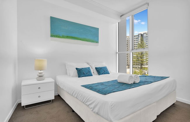 Reflection Tower Two - Foto 20