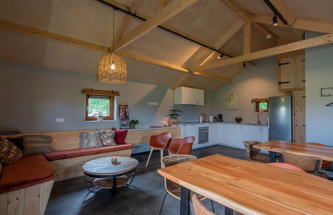 Atmospheric Lodge With Unobstructed View, Located in Beautiful Drenthe - Photo 20