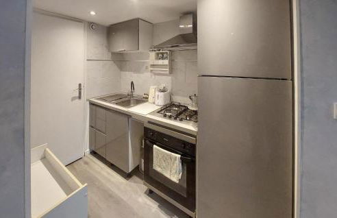 1 Bedroom Amazing Home In Bléré - Foto 9