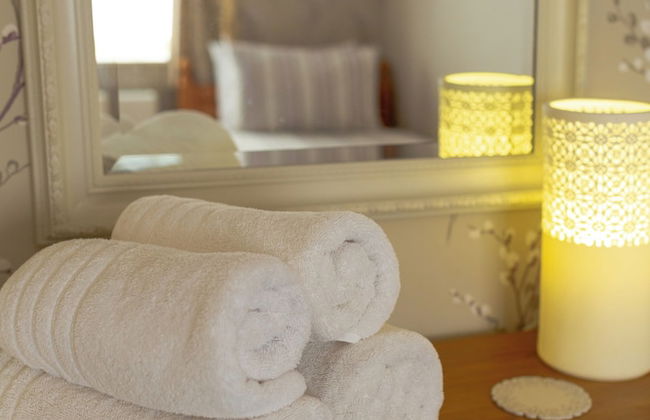 Jasmine Cottage-2BD in Heart of Bourton - Photo 14