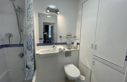 Lovely seafront 2 bedroom Apartment 4 - Foto 10