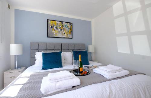 Riverwalk Apartment One - Photo 27