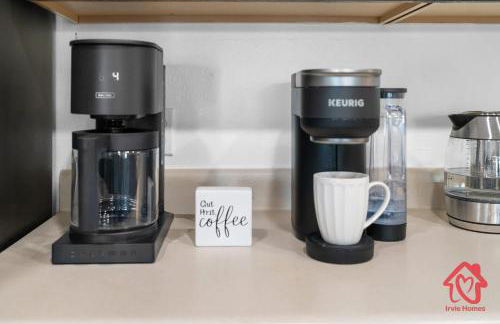 Georgian Oasis with Private Pool - An Irvie Home - Foto 45