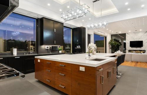 Ultra Luxury 5BR Beverly Hills Estate with Private Pool Spa and Canyon Views - Foto 10