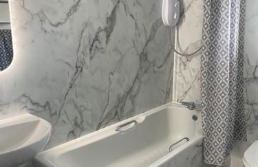 Almondbank Cottage - 2 Bedrooms, 8 miles from Portree Earlier check-in at 2pm - later departure time of 11am - Foto 8