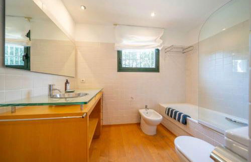 Villa Les Oliveres Piscina Privada Vistas Mar Aire Acondicionado - Foto 18