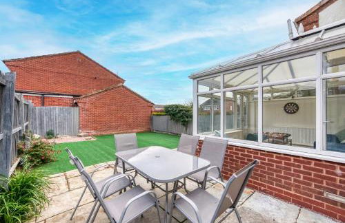 Modern 3-Bed Home, Super King Beds, Drive Parking - Foto 28