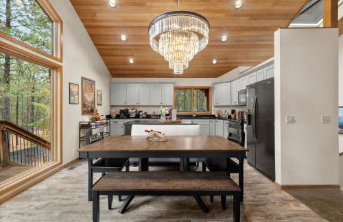 Treehouse Cabin Hot Tub Sauna Game Room - Foto 23