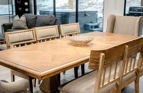 Modern Retreat 10 min-Oaklawn BBQ grill Pavillion Kids playground - Foto 62