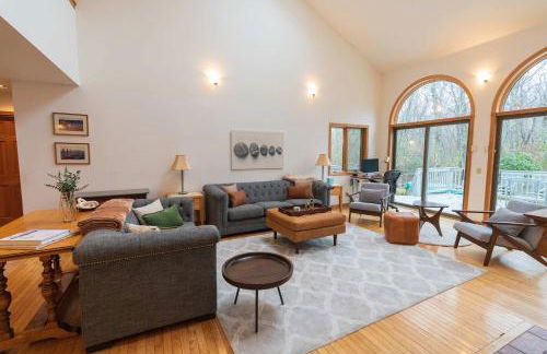 Meadowood Manor by Rove Travel - 6BR Outdoor Spaces - Foto 15