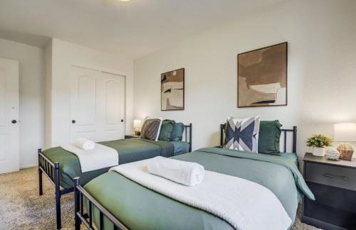 Spacious Family Getaway Near Downtown - Foto 28