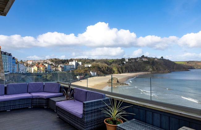 Royal Victoria Court 11 - Sea and Harbour Views - Photo 23