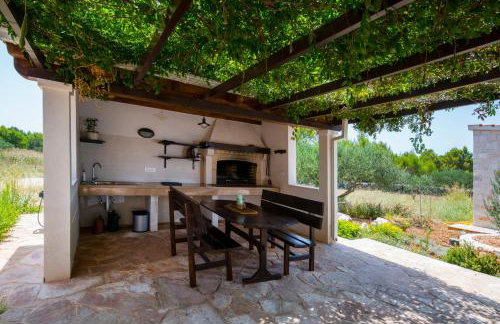 Luxury Villa Nature with heated private pool, sauna & fire pit, a short walk to the beach - Photo 42