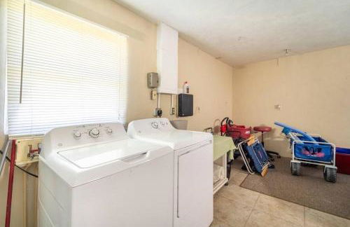 Sunny Cottage with lanai and garage, only 4 miles from Siesta Key - Foto 76