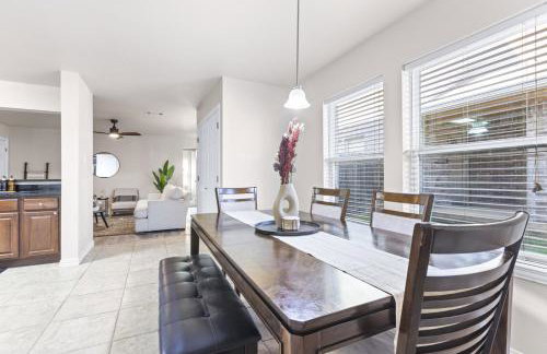 Spacious 3BR with Gameroom 10 Min from ATT Stadium - Foto 6