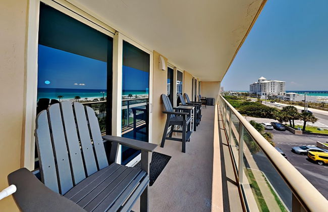 Sabine Yacht & Racquet by Southern Vacation Rentals - Foto 69