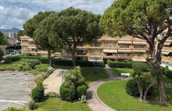 La Palme d'Or - Piscine, Pétanque et Port - Foto 13