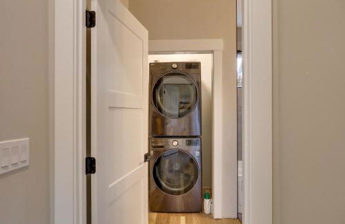 Anchorage Apartment with a View about 3 Mi to Airport - Photo 19