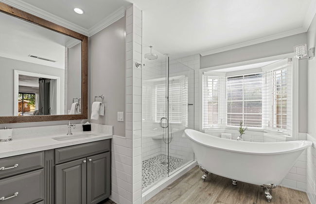 Pool, Sports Court, Game Garage, Fire Pit, & Casita Olivano Ranch by Avantstay - Foto 20