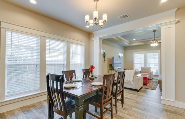 Centrally Located Stunning 3BR 2BA Near Downtown - Foto 19