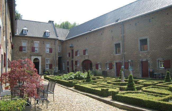 Spacious Apartment near Town Center in Mesch - Photo 1