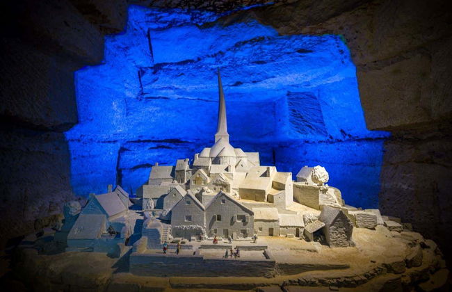 Entrance to the Pierre and Lumière Sculpture Museum - Photo 3