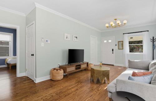 Bright & Spacious 3BR Cottage Minutes to DC - Foto 14