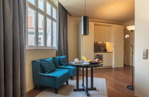 039 8 Building Studio 222 - Garden View - Photo 6