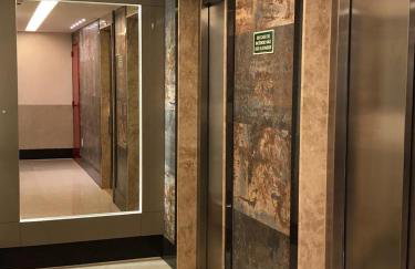 Magnífico APARTAMENTO de Charme - 3 quartos AR CONDICIONADOS SPLIT - Beira Mar, 2 banheiros, 2 Vagas Garagem, 4 Varandas, 2 Elevadores, Redes para Descanso, Wi-Fi, Air Fryer, Disney Plus, HBO Max, Cadeiras de Praia e Caixa Térmica - Photo 62