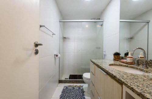 Frente Mar no Recreio com Varanda Privativa Ideal para Família - Foto 29