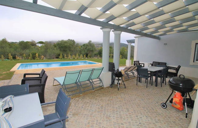 Semi-detached Villa With Pool In Rural Setting - Photo 24