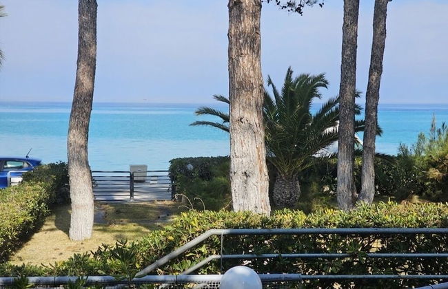 Stay at Beachfront Villa Lilia in Pefkohori, Halkidiki for a Dreamy Vacation - Foto 25