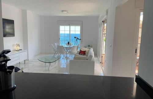 Luxury Penthouse: The Beacon at Punta de la Mona - Photo 35